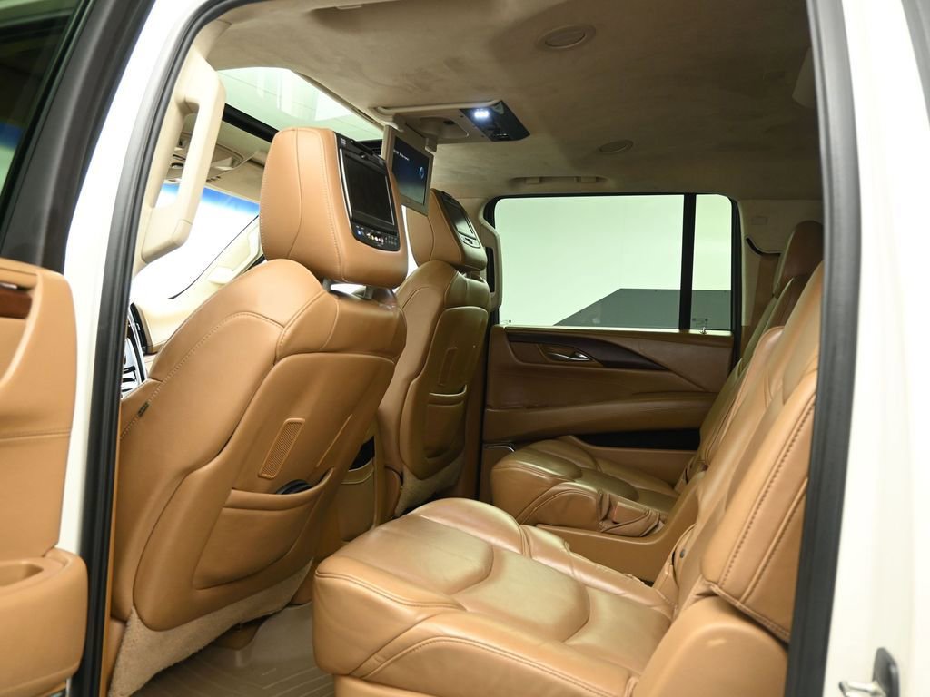 Used 2015 Cadillac Escalade ESV Platinum image 20