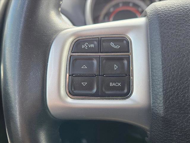 Used 2018 Dodge Journey SXT w/ Connectivity Group FWD image 11