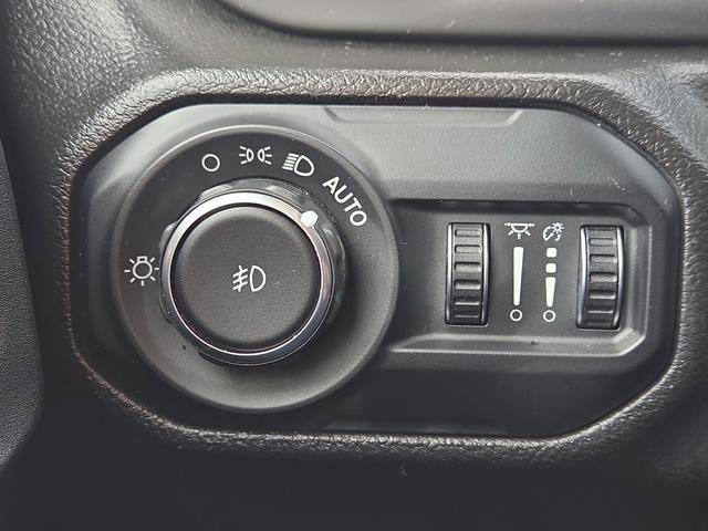 Used 2022 Jeep Wrangler Unlimited Willys image 24