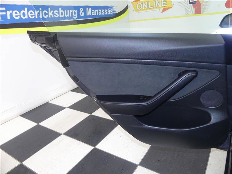 Used 2023 Tesla Model 3 Standard Range image 24