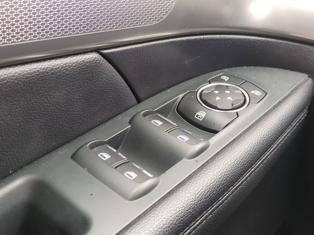 Used 2019 Ford Explorer XLT w/ Equipment Group 202A image 26