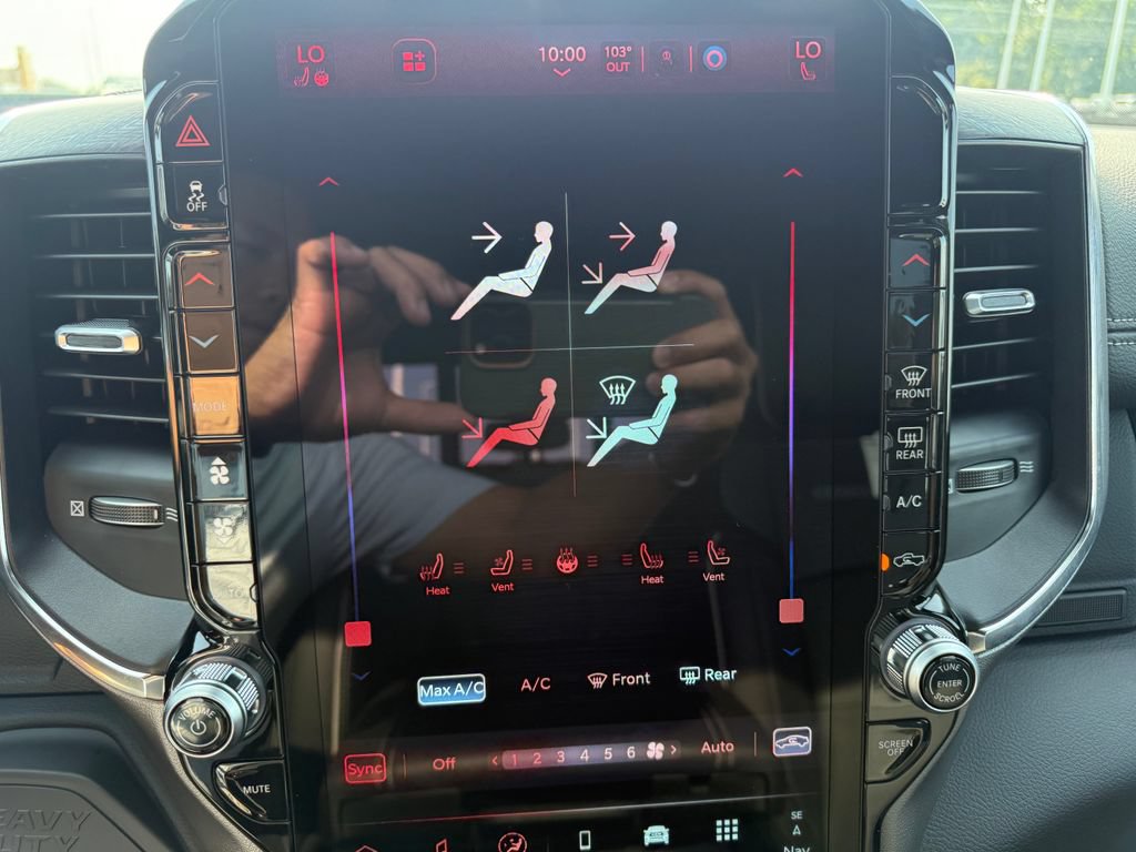 New 2027 RAM 2500 Laramie w/ Night Edition AWD/4WD image 12