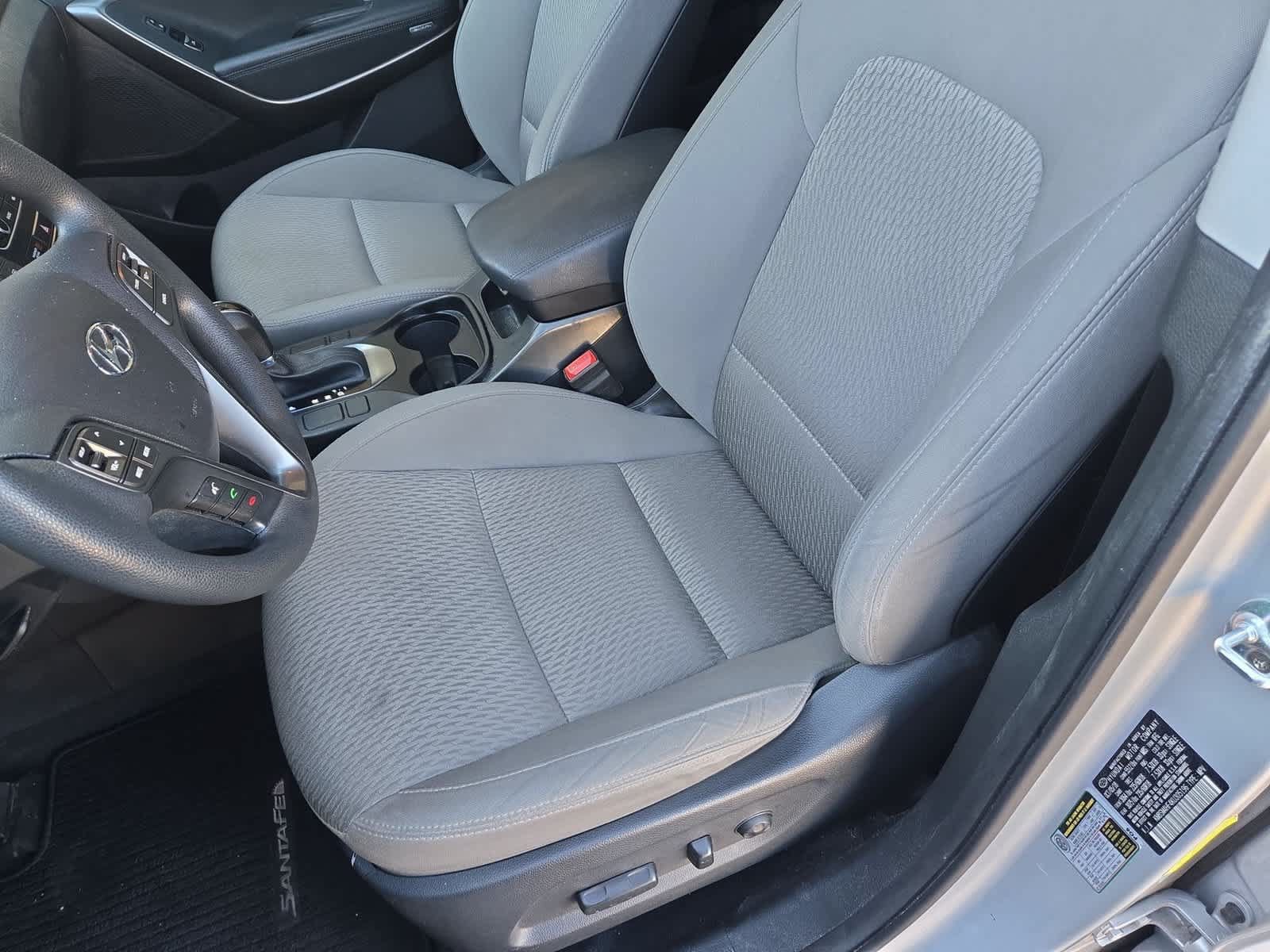 Used 2019 Hyundai Santa Fe XL SE FWD image 16
