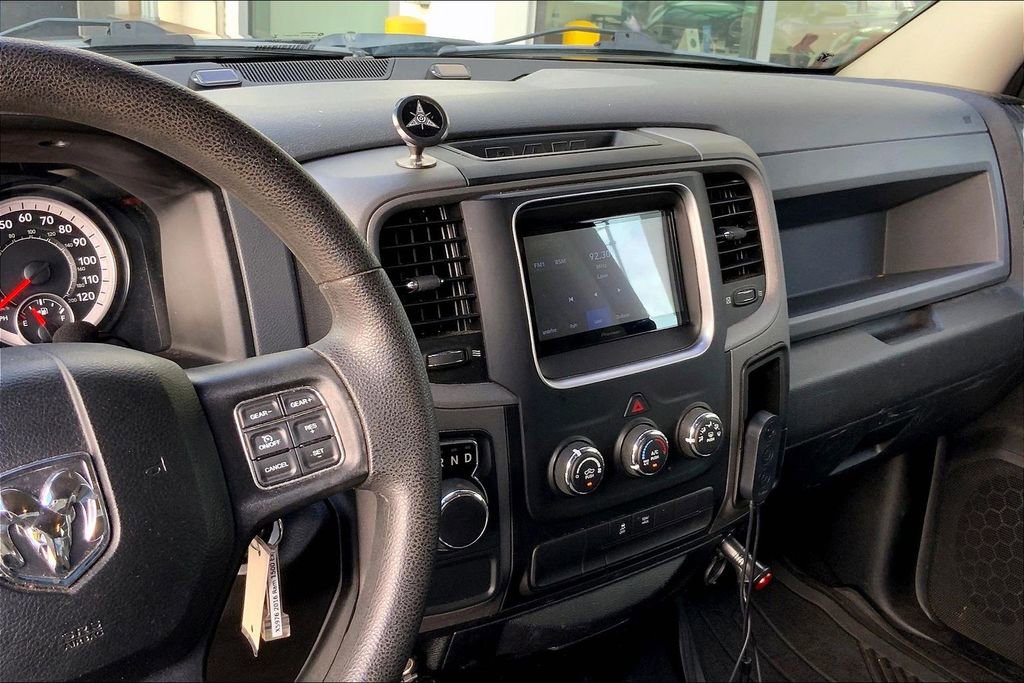 Used 2016 RAM 1500 Express RWD image 6