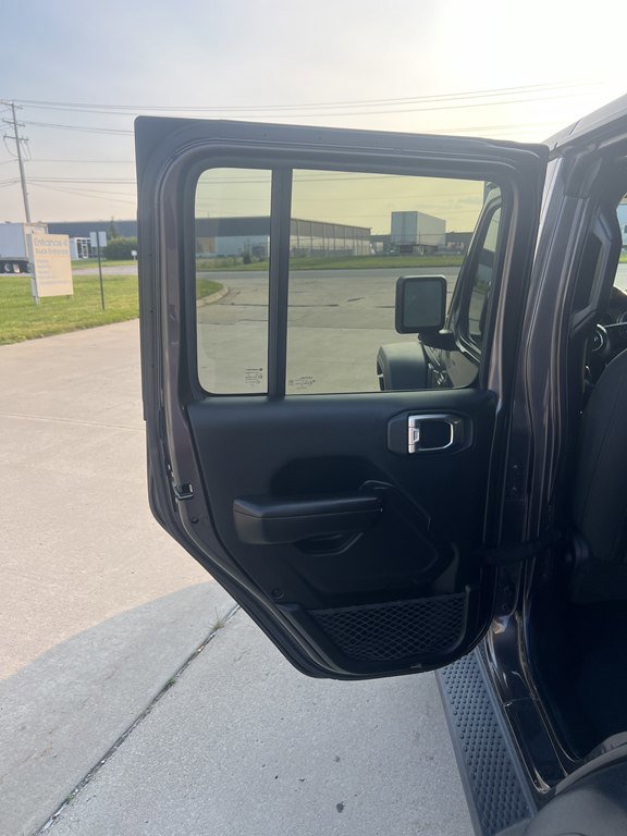 Used 2018 Jeep Wrangler Unlimited Sport S image 18