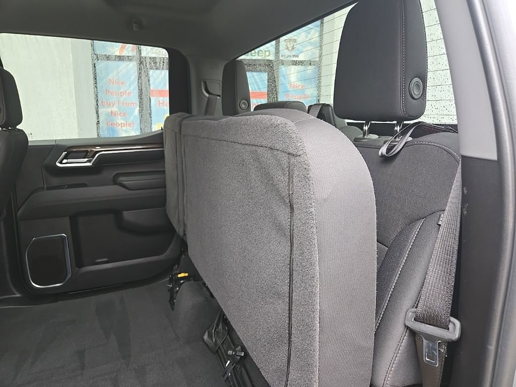 Used 2025 Chevrolet Silverado 1500 LT image 92