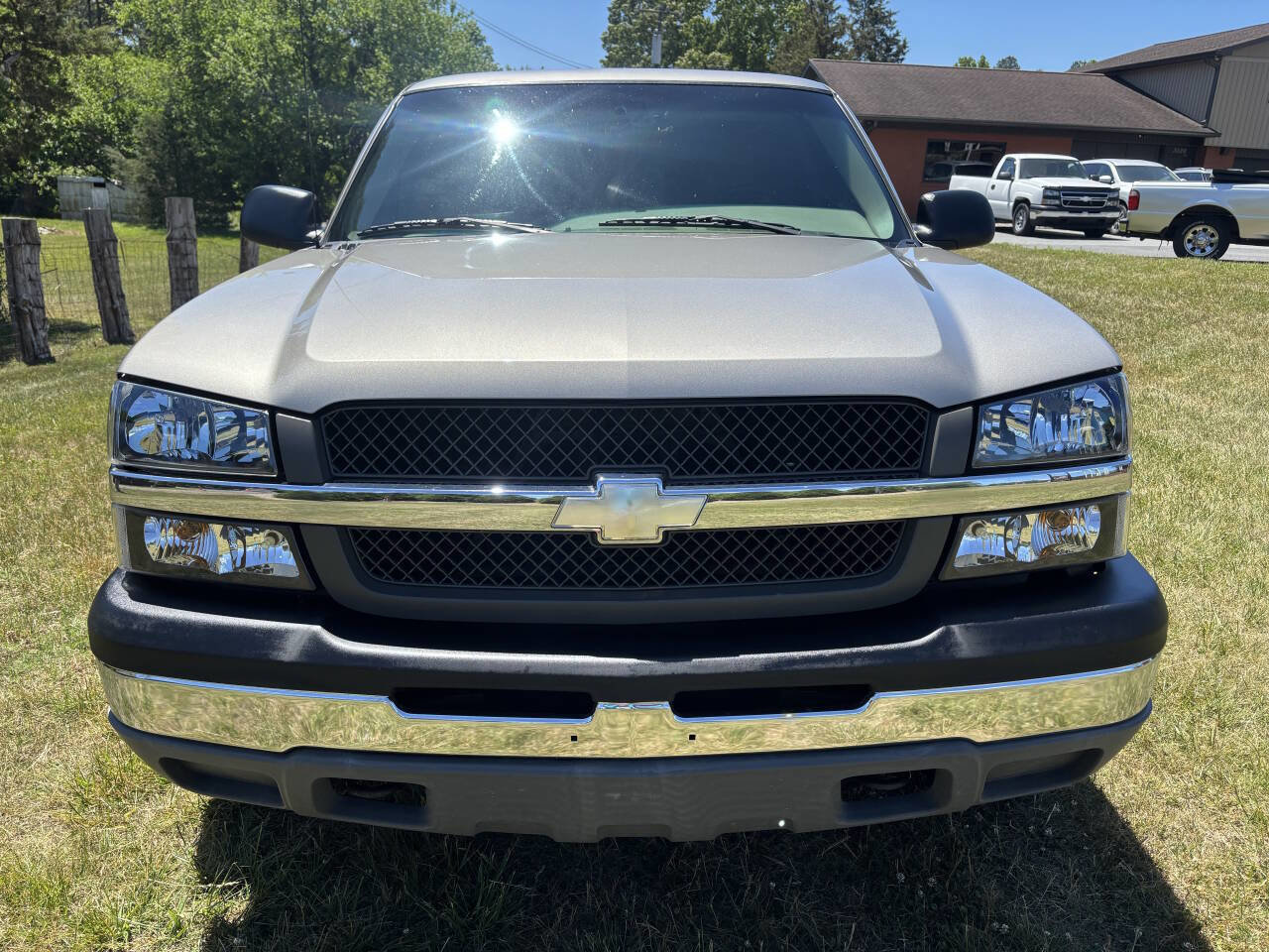 Used 2003 Chevrolet Silverado 1500 W/T AWD/4WD image 6