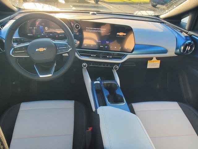 New 2026 Chevrolet Equinox EV LT image 22