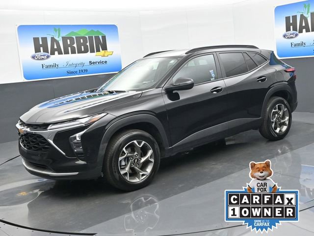 Used 2025 Chevrolet Trax LT w/ LT Convenience Package image 1