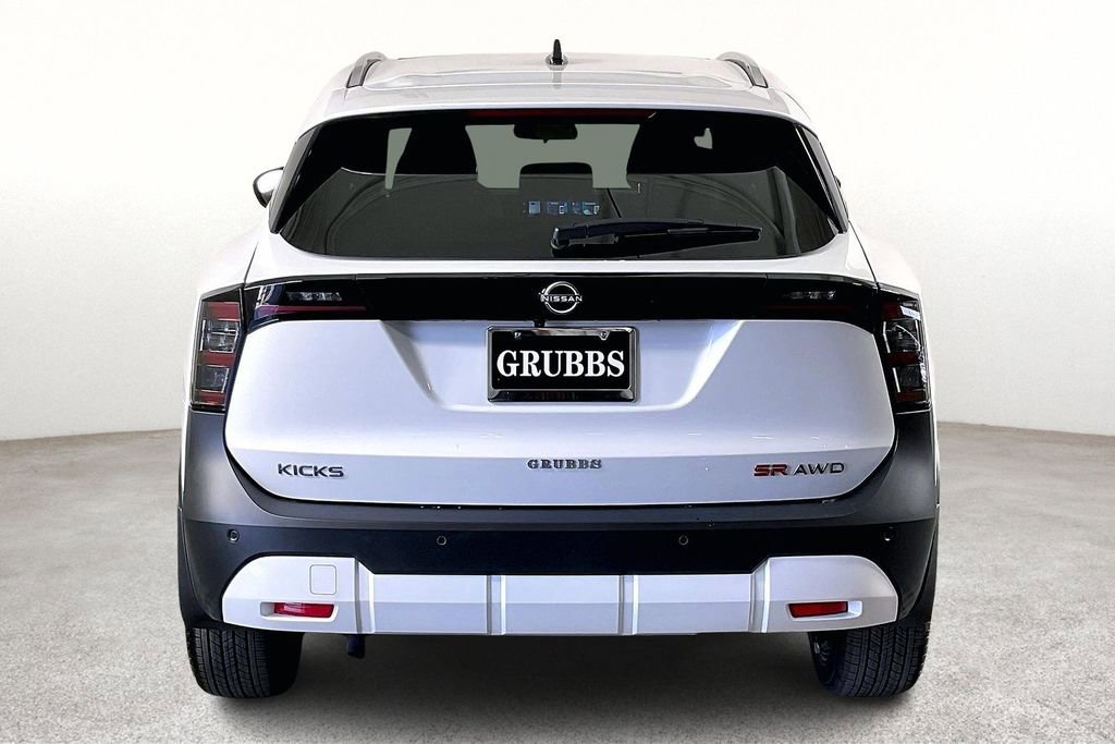 New 2026 Nissan Kicks SR w/ SR Premium Package image 8