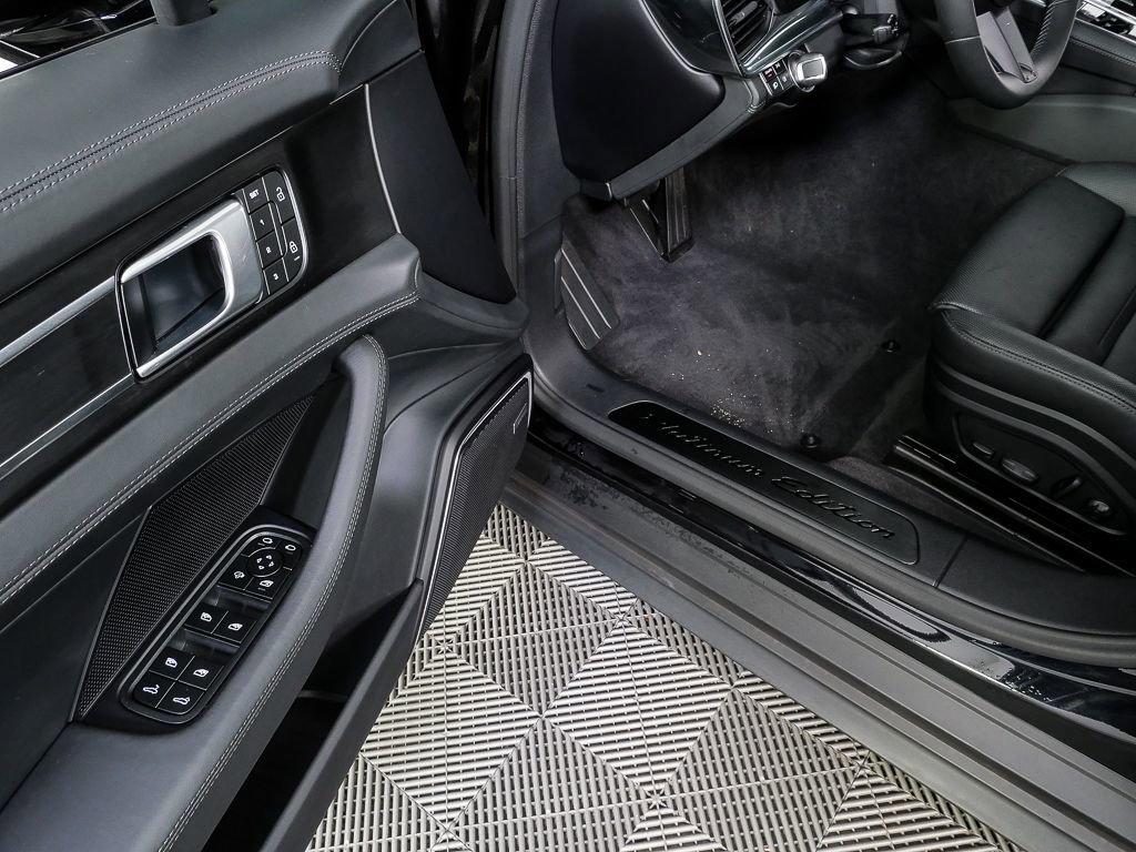 Certified 2023 Porsche Panamera Platinum Edition image 8