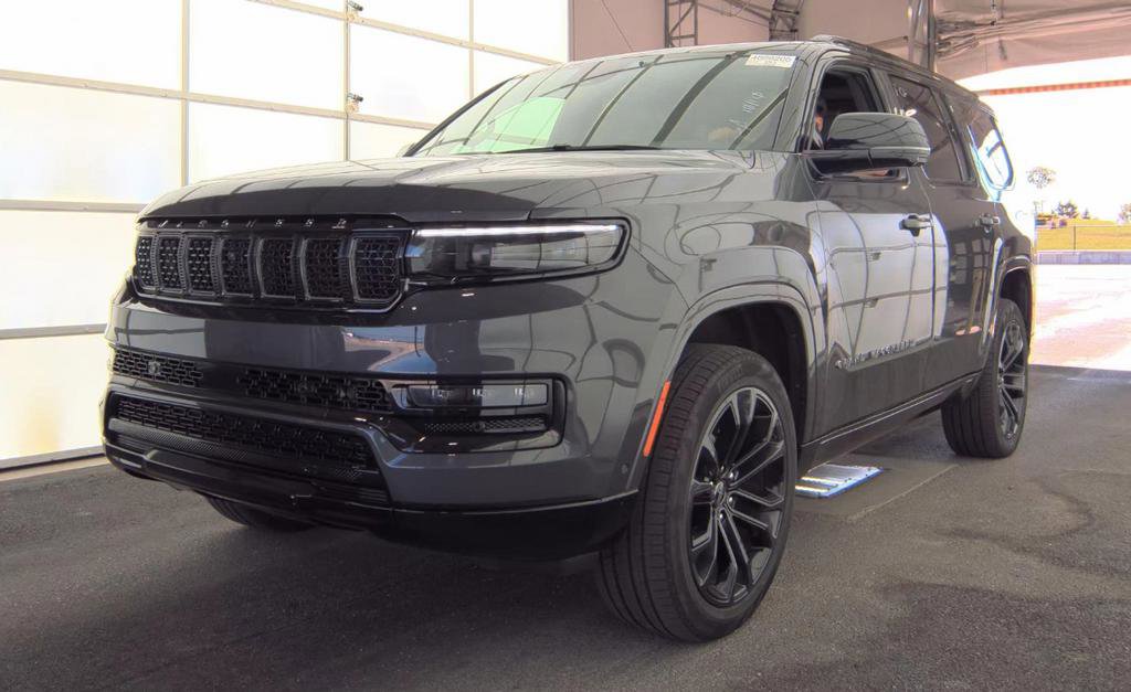 Used 2024 Jeep Grand Wagoneer Series III w/ Rear Seat Video Group 1 image 1