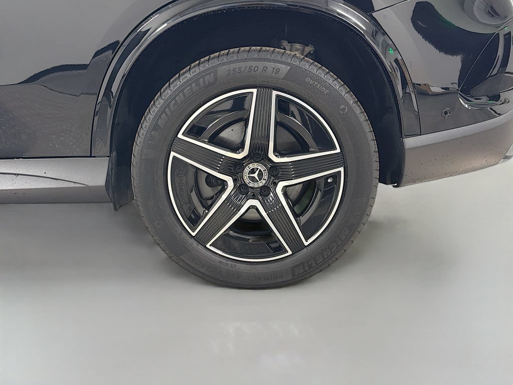 Certified 2026 Mercedes-Benz GLC 300 image 34