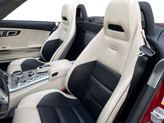 Used 2012 Mercedes-Benz SLS AMG Roadster image 8