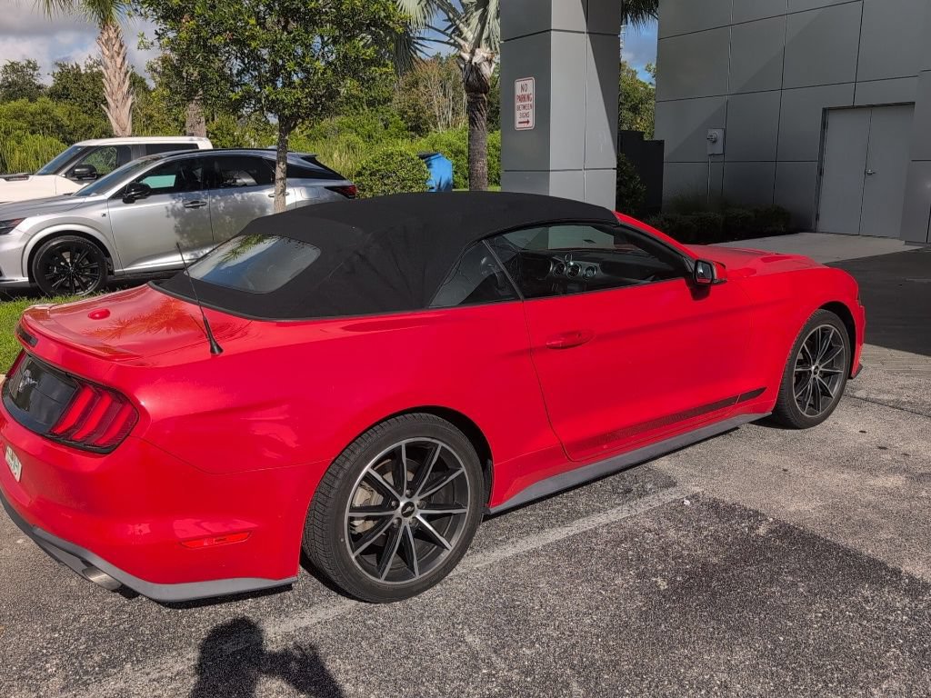 Used 2020 Ford Mustang Premium w/ Equipment Group 201A RWD image 4
