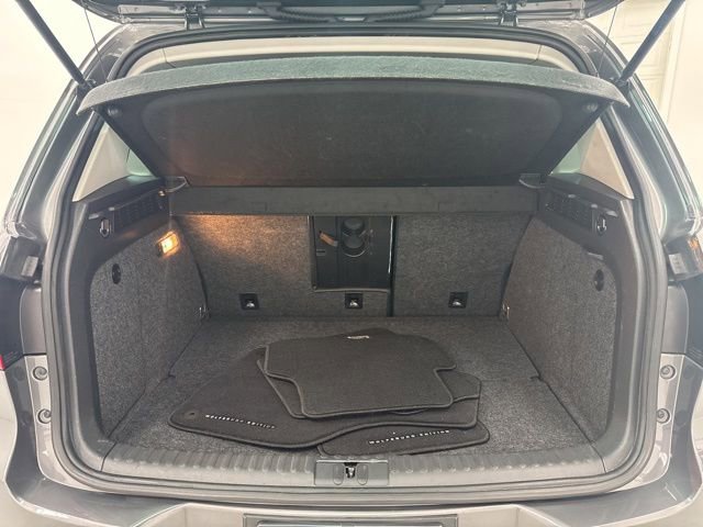 Used 2017 Volkswagen Tiguan Wolfsburg Edition image 24