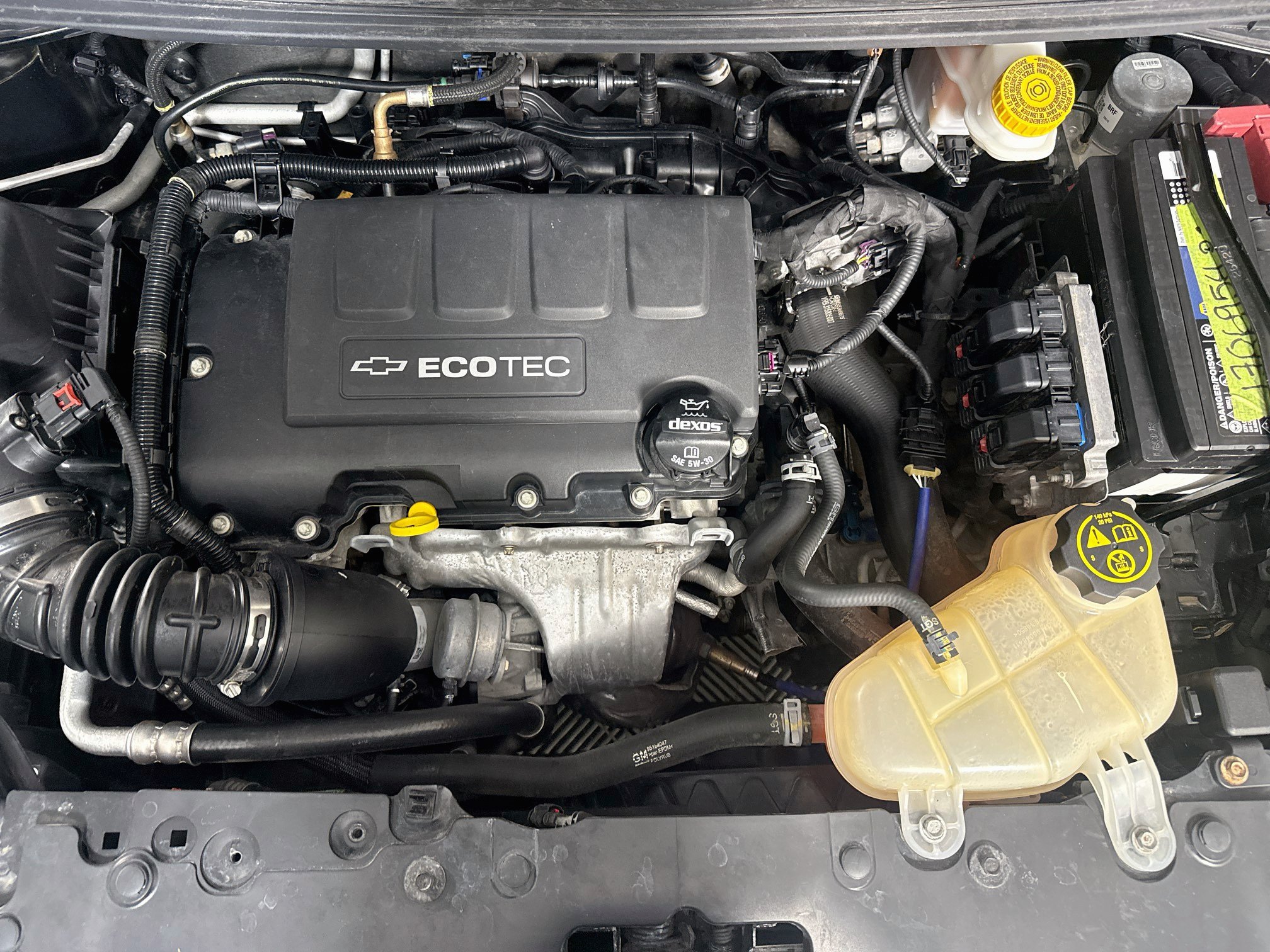 Used 2020 Chevrolet Sonic LT FWD image 39