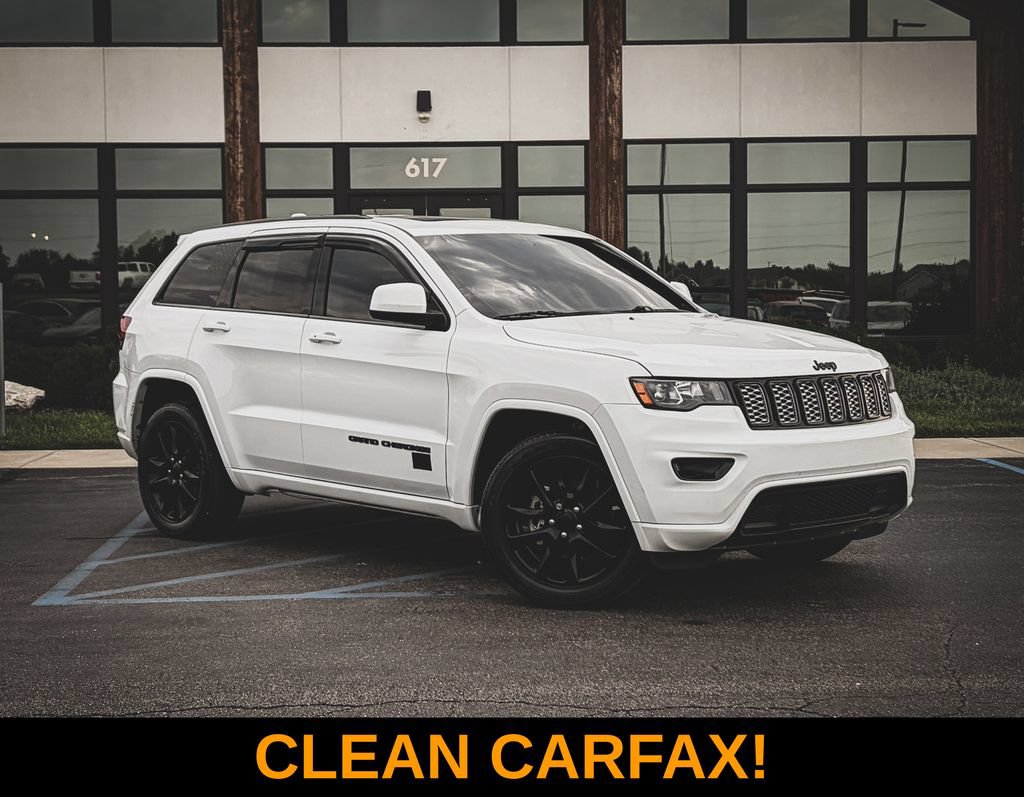 Used 2020 Jeep Grand Cherokee Altitude RWD image 1