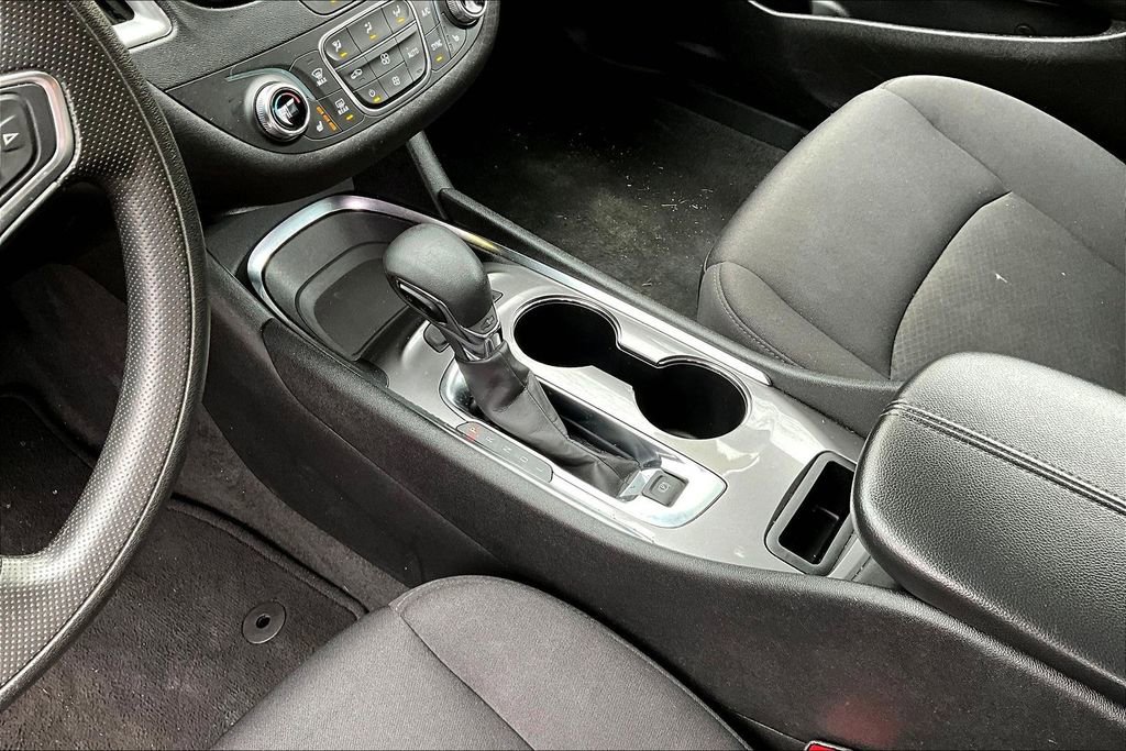 Used 2024 Chevrolet Malibu LT image 16