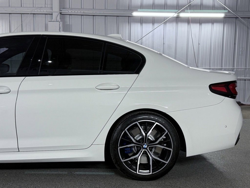 Used 2021 BMW M550i xDrive w/ Premium Package image 13