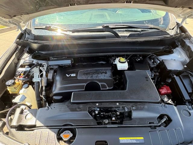 Used 2019 Nissan Pathfinder SL AWD/4WD image 34