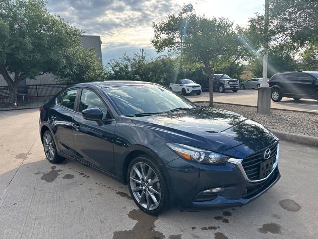 Used 2018 MAZDA MAZDA3 Touring FWD image 3