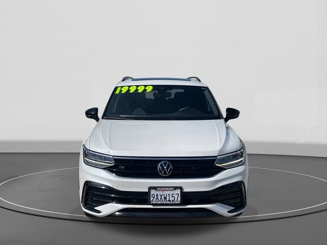 Used 2022 Volkswagen Tiguan SE R-Line image 2