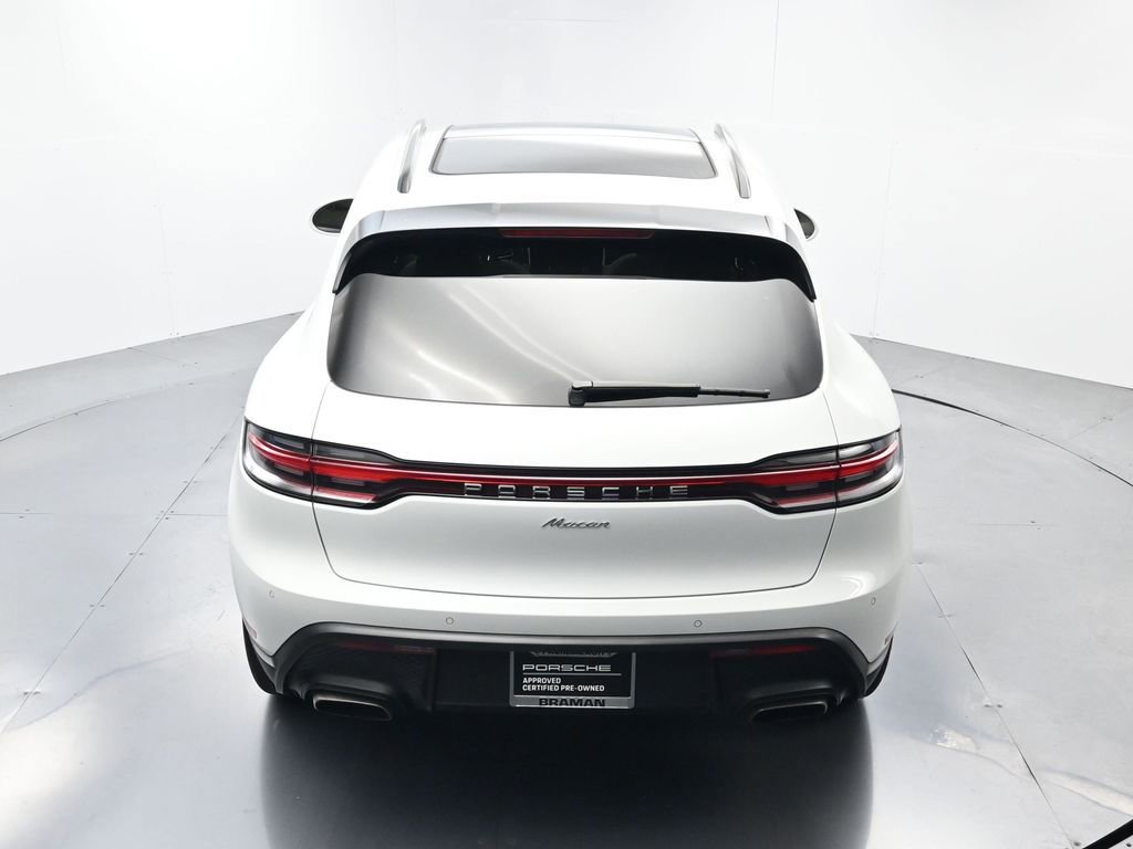 Certified 2022 Porsche Macan AWD/4WD image 38