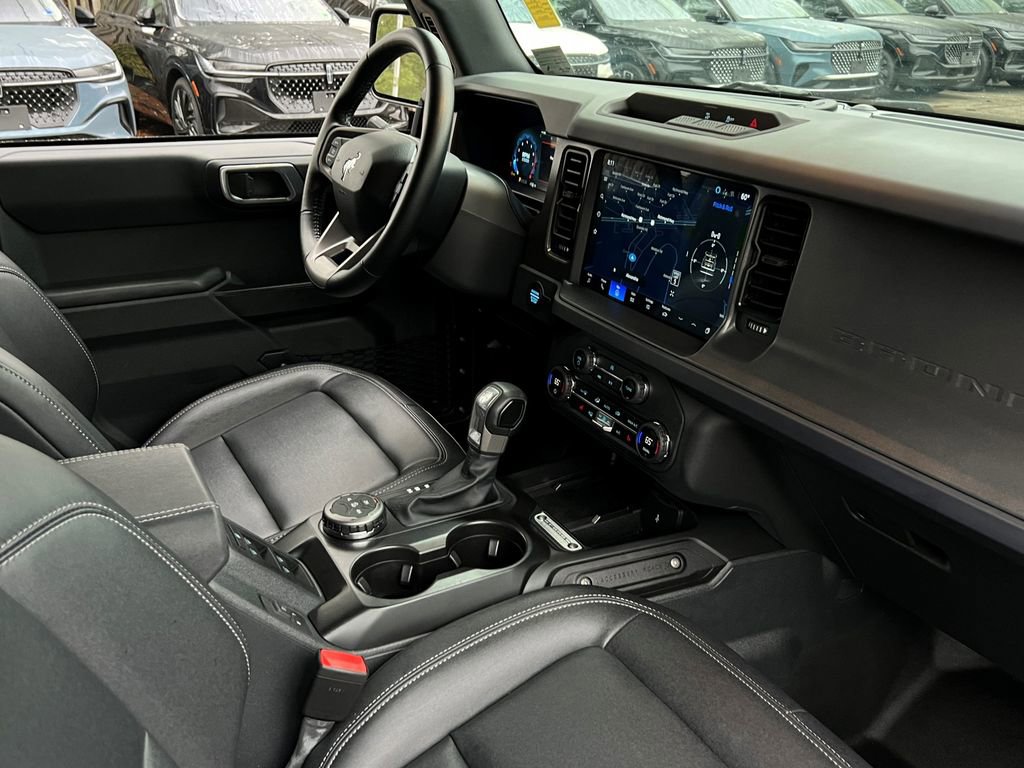 Used 2025 Ford Bronco Big Bend image 13