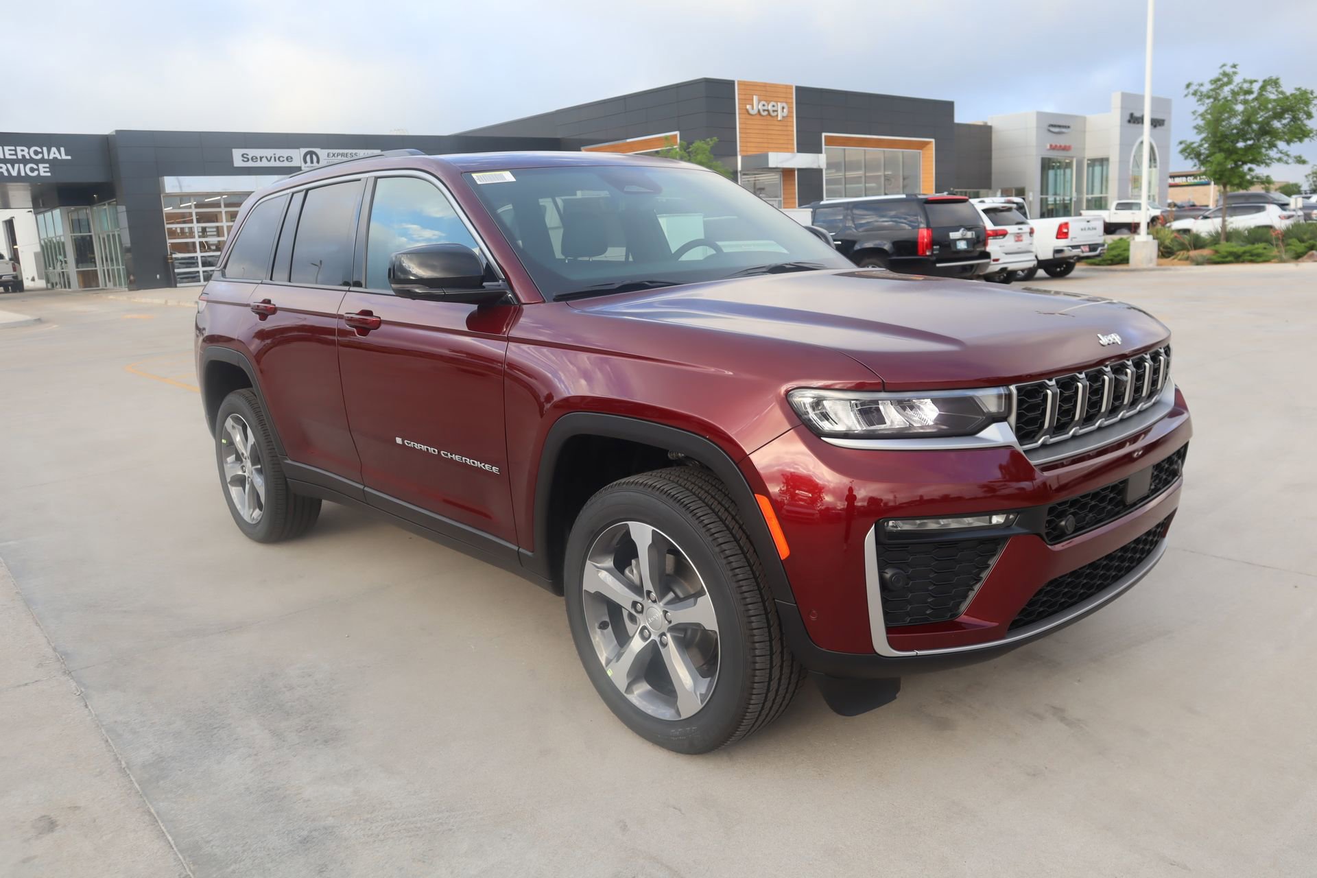 New 2026 Jeep Grand Cherokee Limited