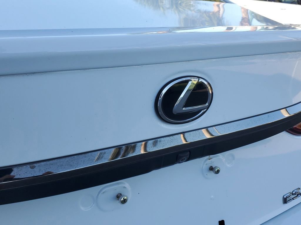 Used 2019 Lexus ES 350 F Sport w/ Accessory Package 2 image 28