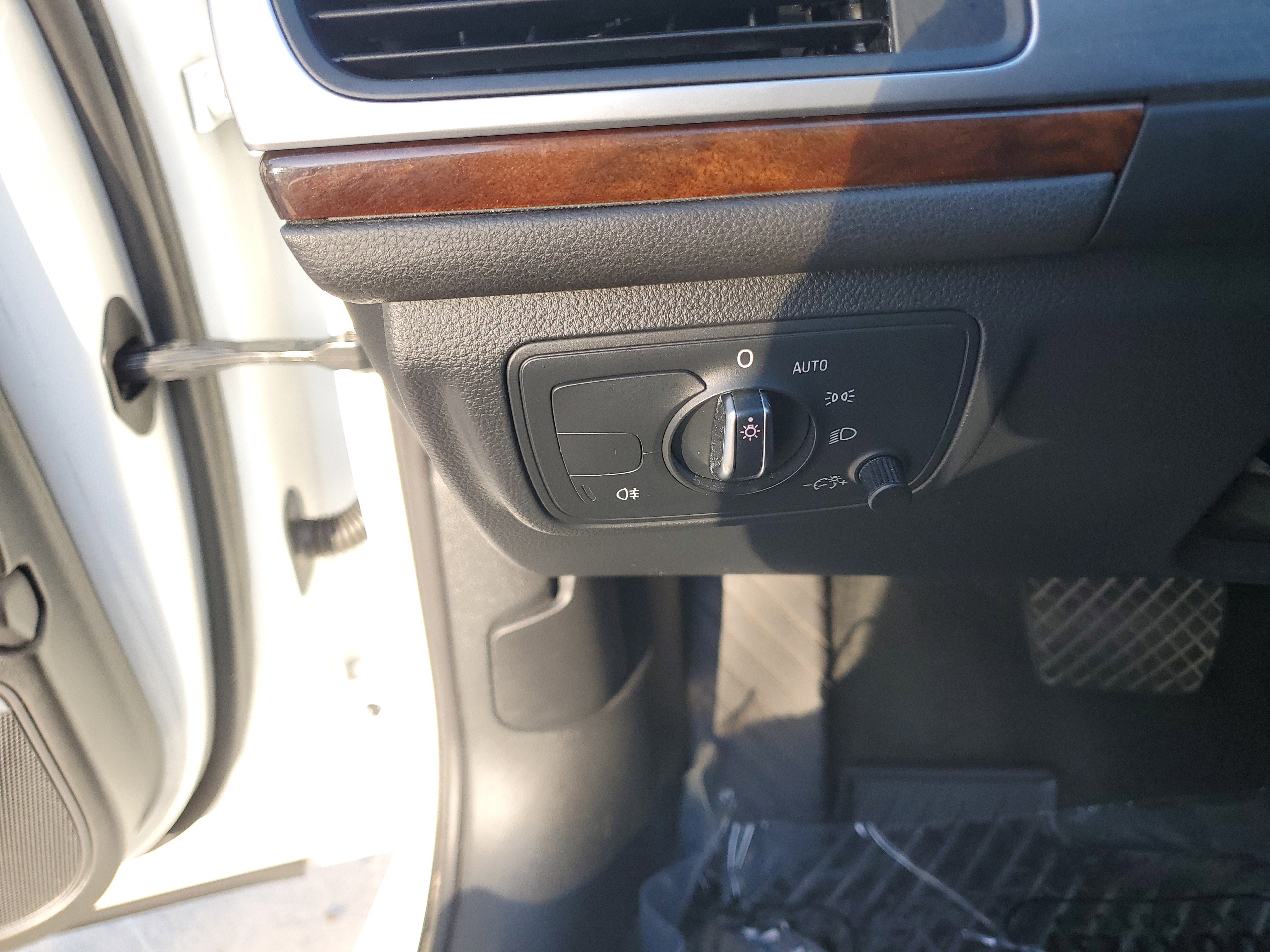 Used 2015 Audi A6 3.0T Premium Plus w/ 19" Sport Package image 30