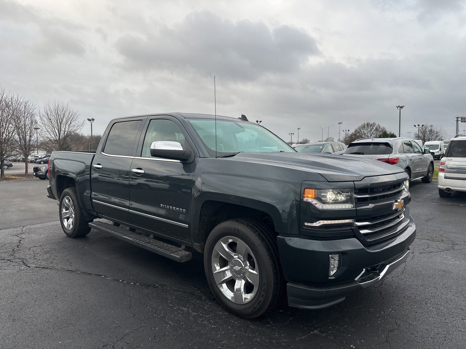 Used 2018 Chevrolet Silverado 1500 LTZ Z71 image 3