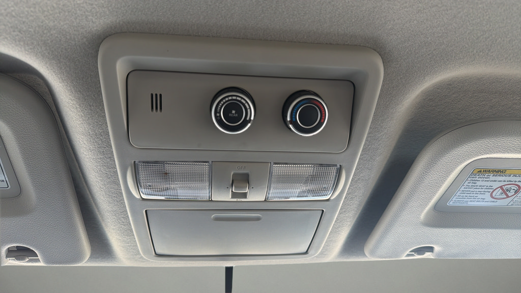 Used 2019 Nissan NV 3500 SL RWD image 25