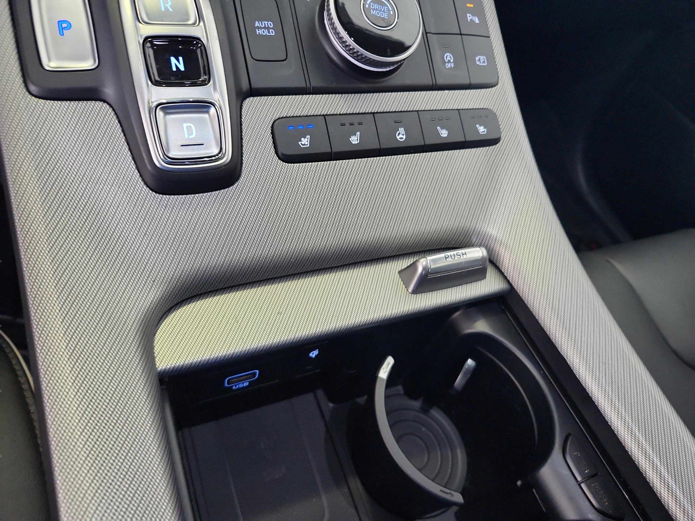 Used 2024 Hyundai Palisade SEL w/ Premium Package image 30