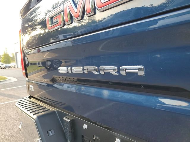 Used 2023 GMC Sierra 1500 SLT w/ SLT Premium Plus Package AWD/4WD image 7