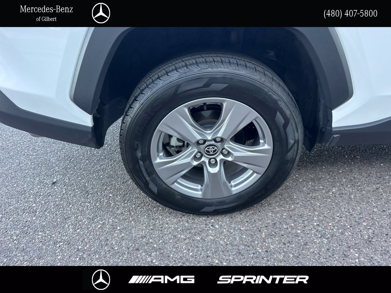 Used 2025 Toyota RAV4 XLE FWD image 8