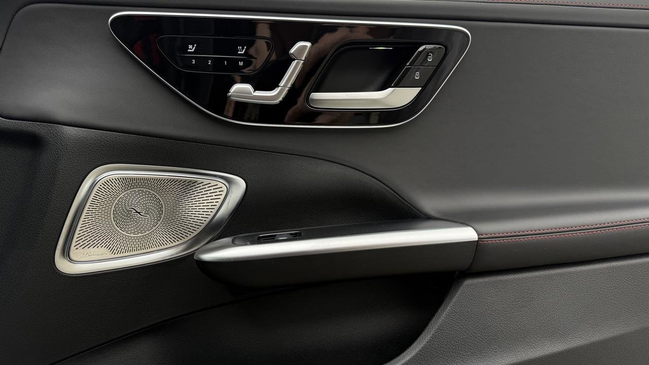 Used 2024 Mercedes-Benz C 36 AMG S image 30