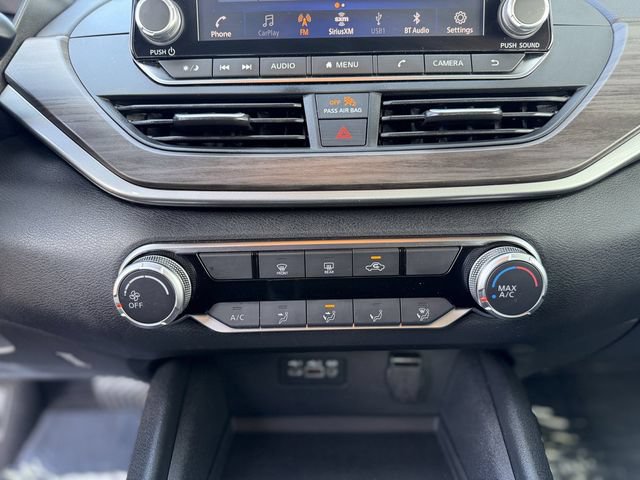 Used 2025 Nissan Altima 2.5 SV FWD image 19