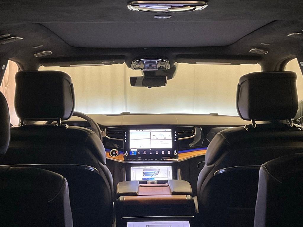 Used 2024 Jeep Grand Wagoneer L Series III image 34