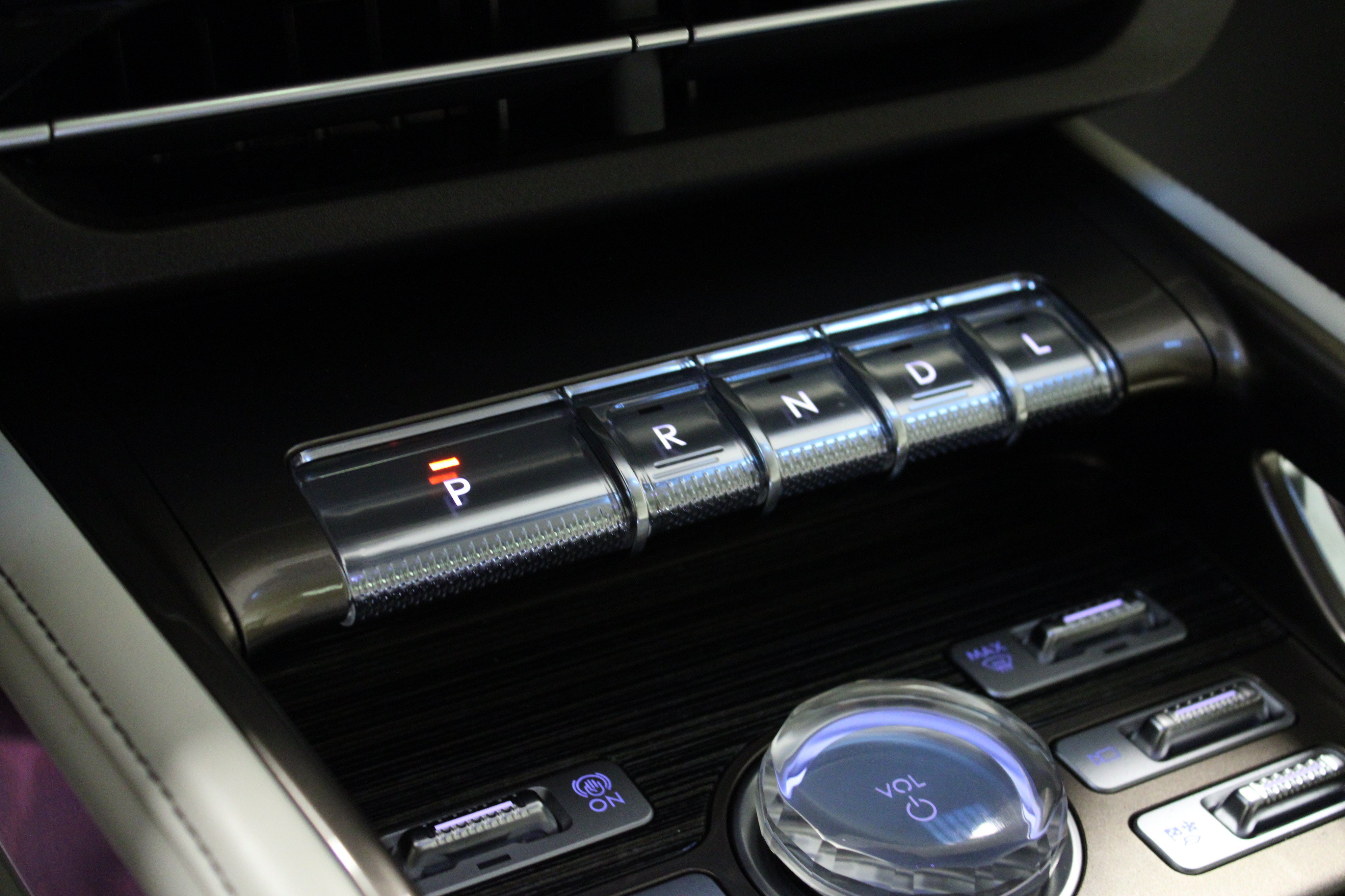 Used 2024 Lincoln Nautilus Black Label w/ Jet Appearance Package (87T) AWD/4WD image 23