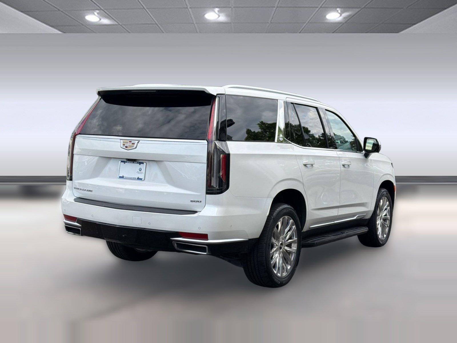 Used 2024 Cadillac Escalade Premium Luxury w/ Performance Package AWD/4WD image 9