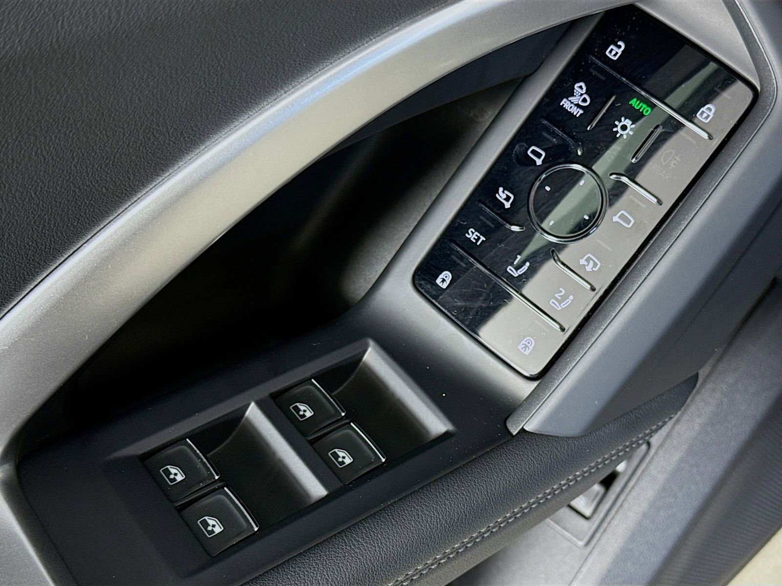 Certified 2025 Audi Q5 Premium w/ Premium Plus AWD/4WD image 17