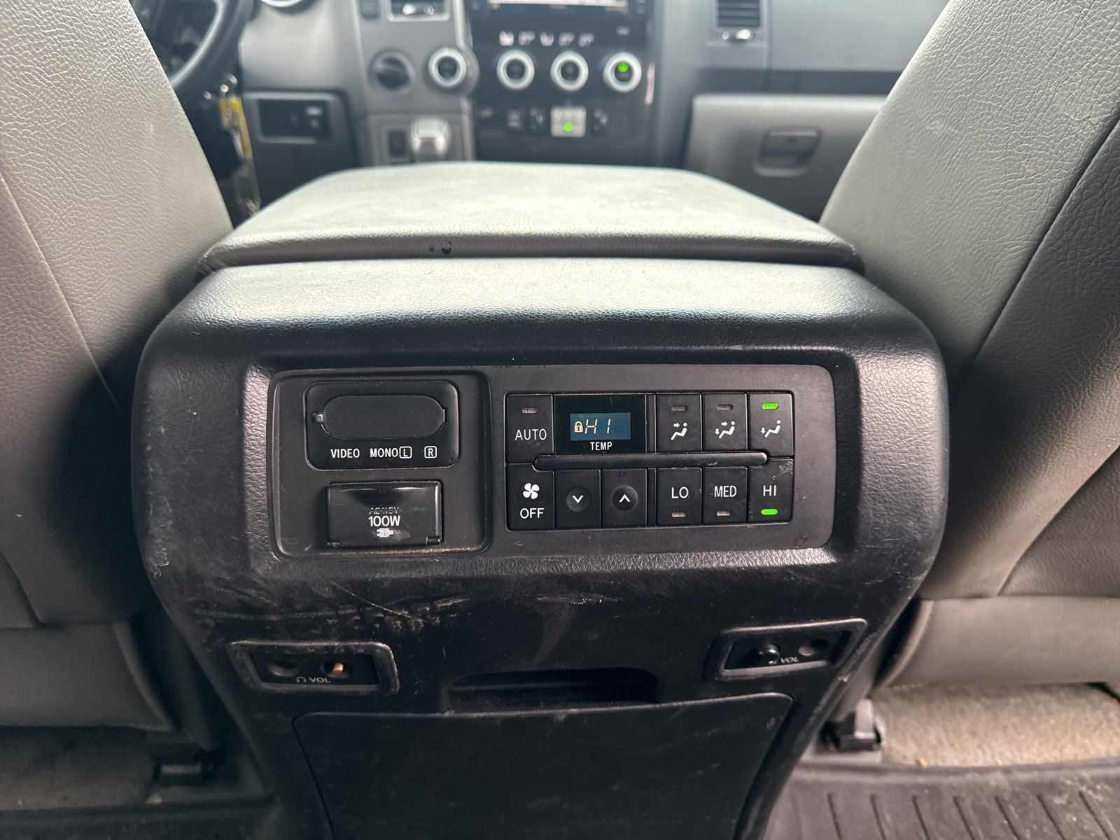 Used 2010 Toyota Sequoia Limited image 23