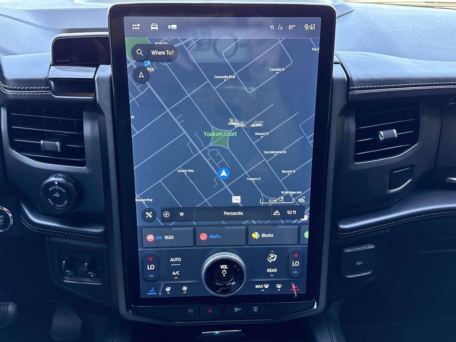 Used 2023 Ford Expedition Platinum RWD image 29