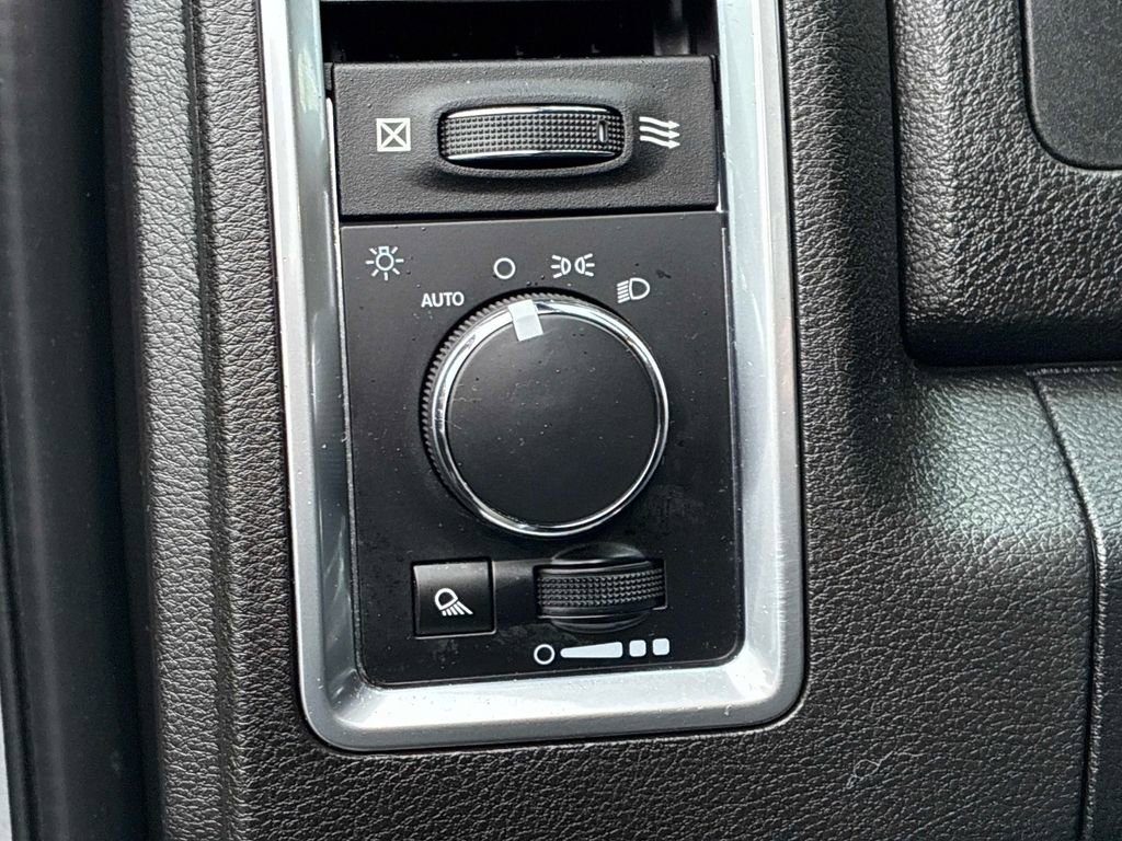 Used 2022 RAM 1500 Classic Warlock image 21