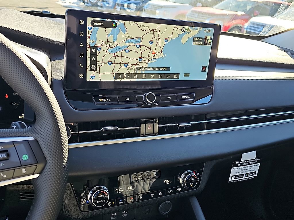 New 2026 Mitsubishi Outlander SEL image 12