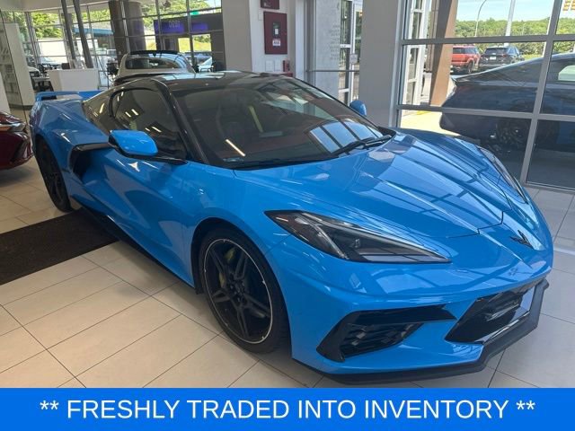 Used 2021 Chevrolet Corvette Stingray Premium Cpe w/ Z51 Performance Package RWD image 1