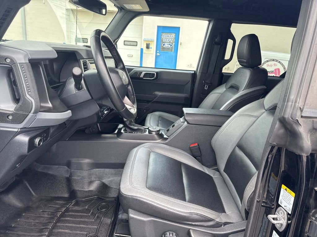 Used 2023 Ford Bronco Big Bend w/ Sasquatch Package AWD/4WD image 9