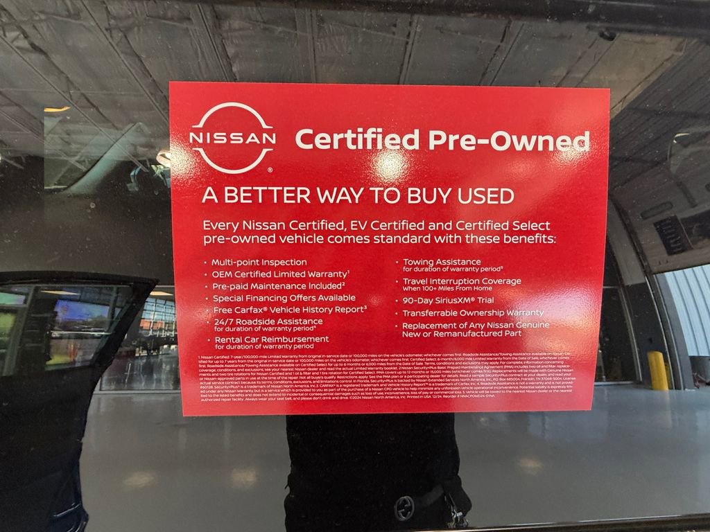 Used 2025 Nissan Pathfinder SV image 29